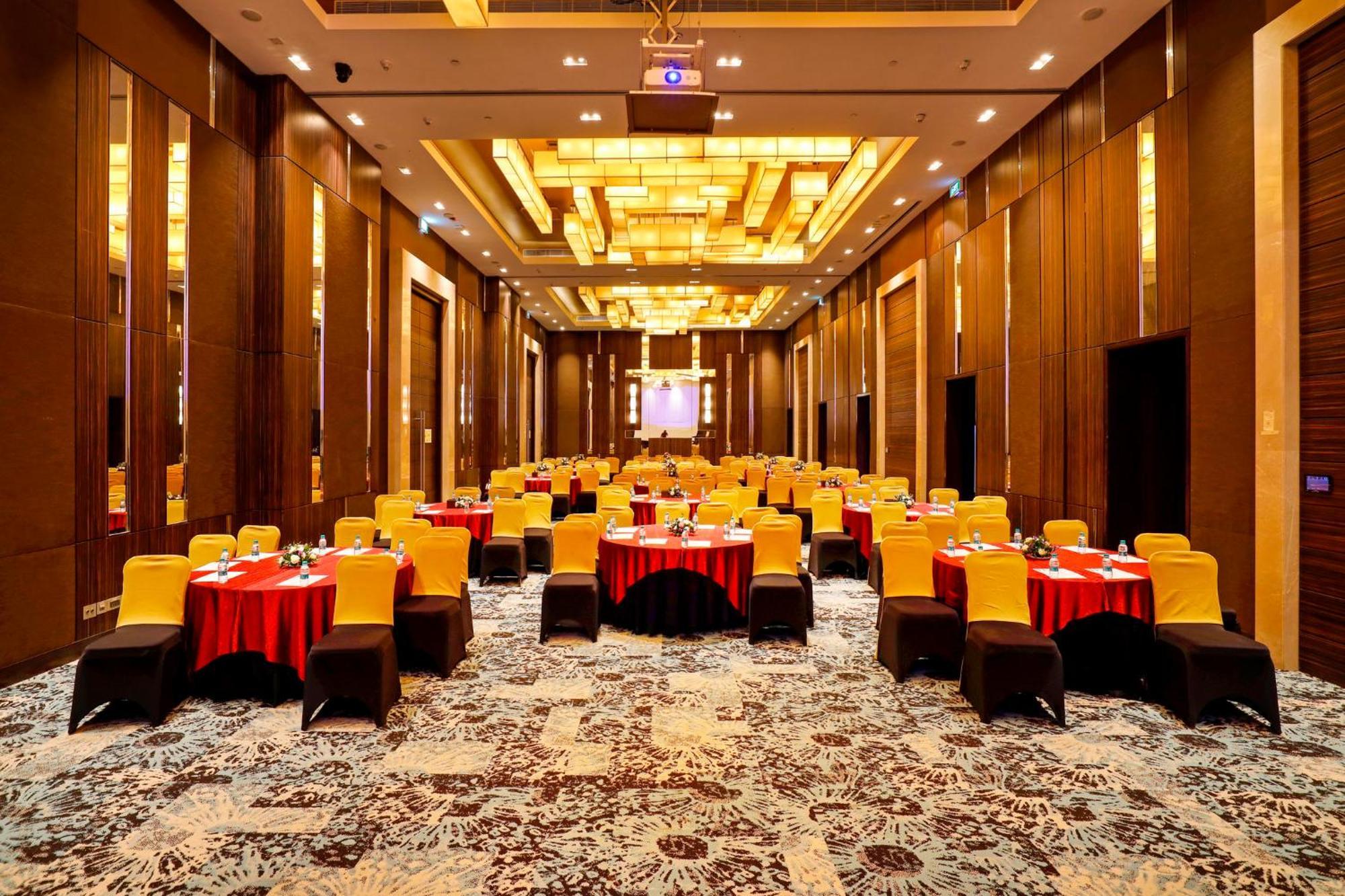 Holiday Inn Chennai Omr It Expressway By Ihg Eksteriør bilde